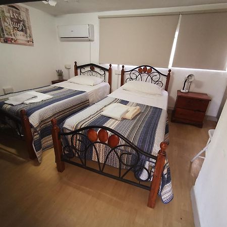 Strovolos Rooms Studios Нікосія Номер фото