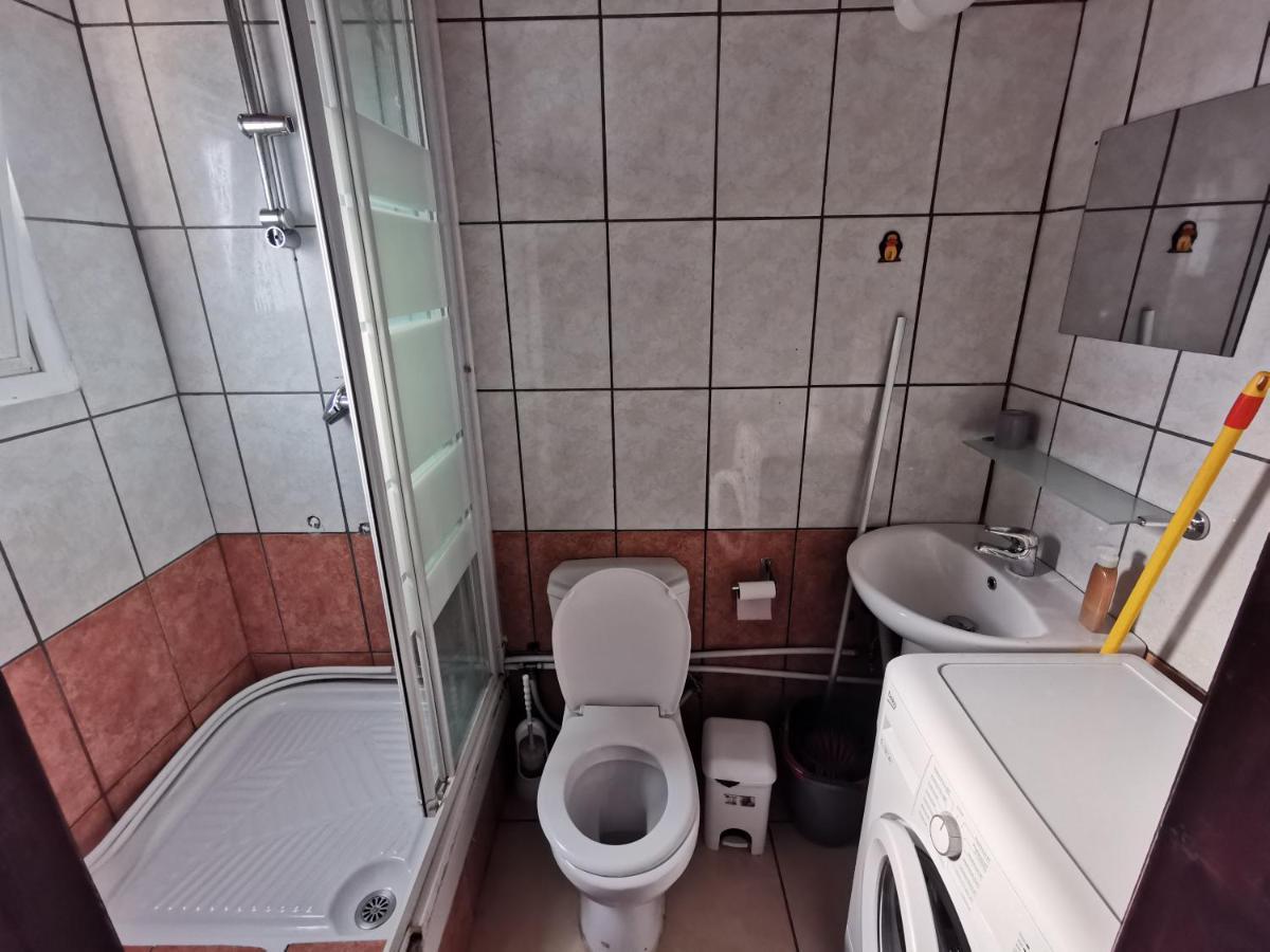 Strovolos Rooms Studios Нікосія Екстер'єр фото