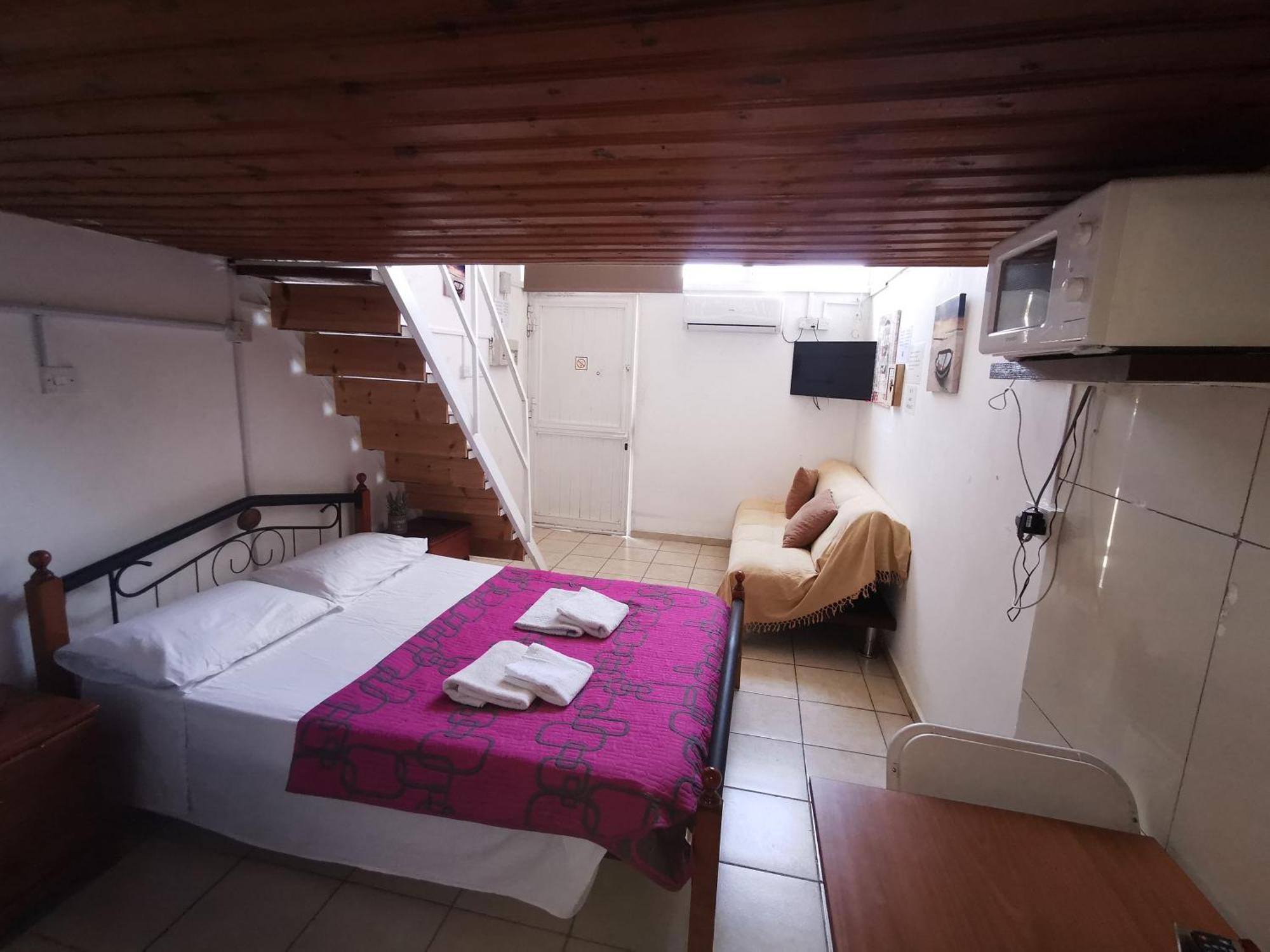 Strovolos Rooms Studios Нікосія Номер фото